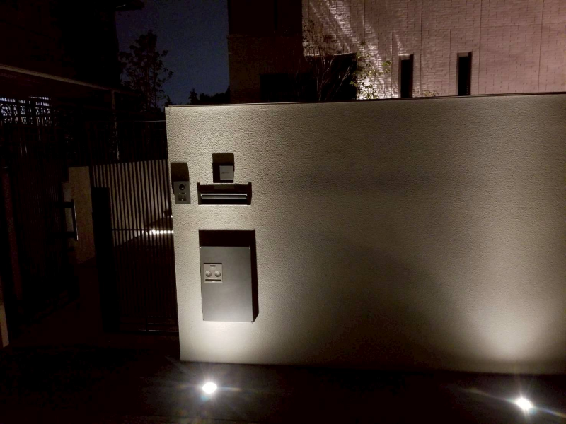 アプローチ＋機能門柱の施工例